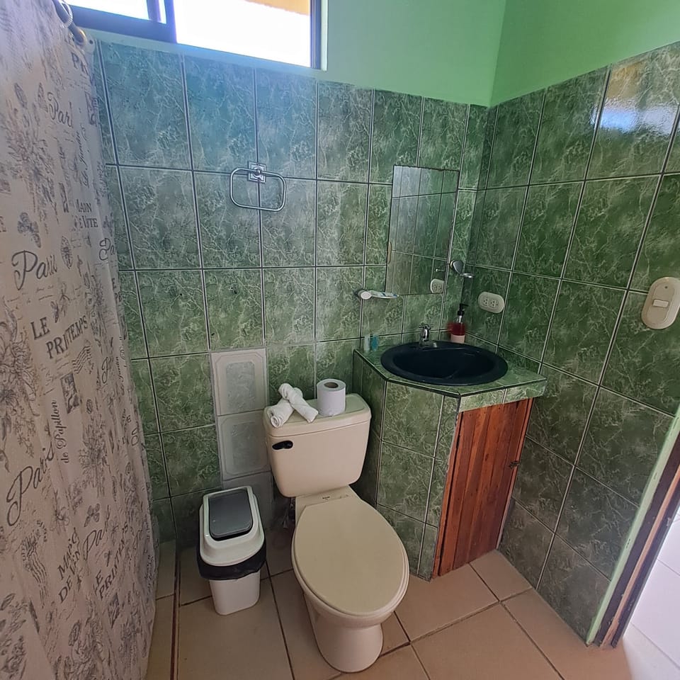 Standard Quadruple Room | Bathroom | Shower, free toiletries, towels, soap