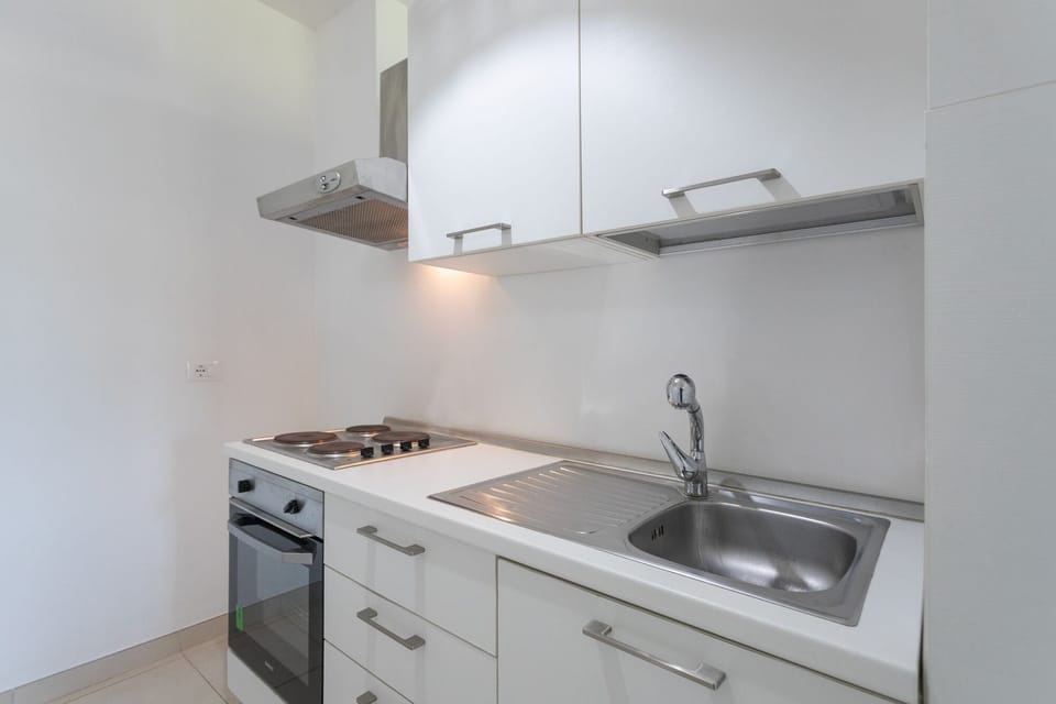 Panoramic Suite, Sea View | Private kitchen | Fridge, cookware/dishes/utensils