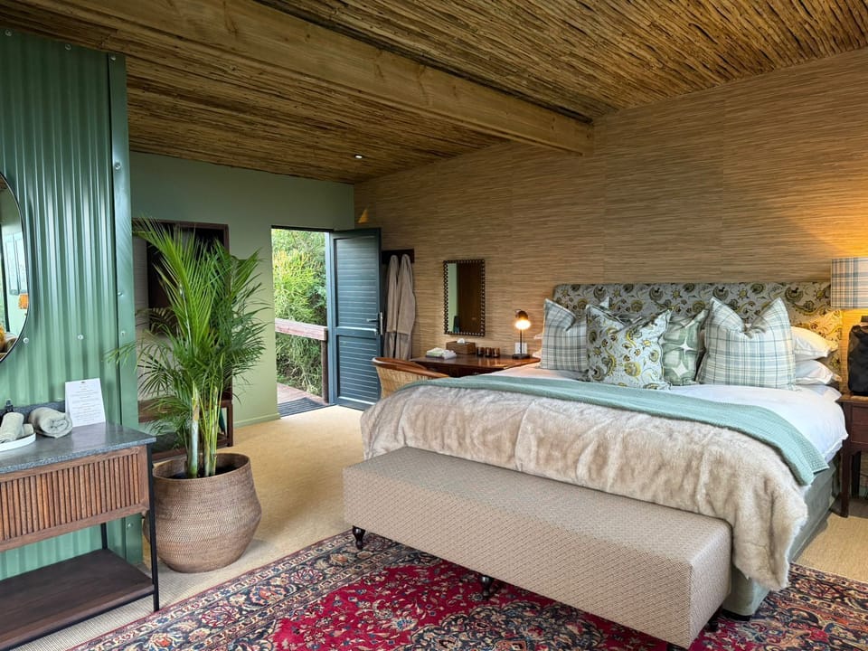 Luxury Studio | Premium bedding, in-room safe, individually decorated