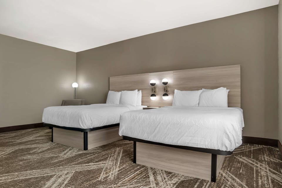 Standard Room, 2 Queen Beds, Accessible, Bathtub | Premium bedding, Tempur-Pedic beds, desk, blackout drapes