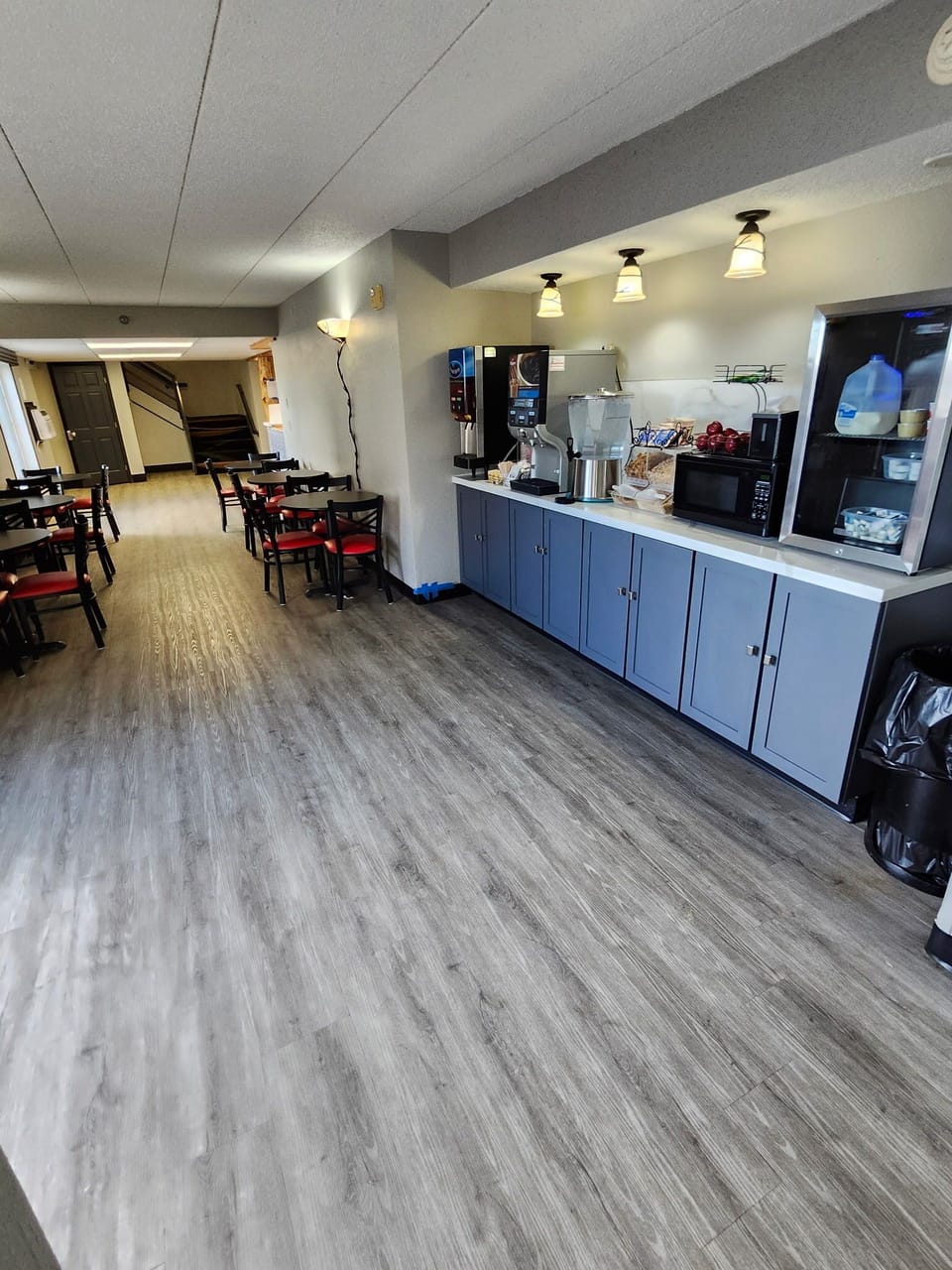 Free daily continental breakfast