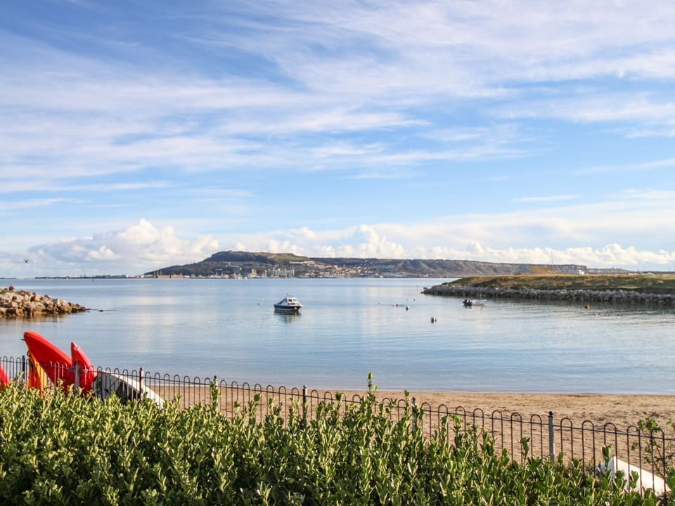 Beach View House Cottage in Weymouth