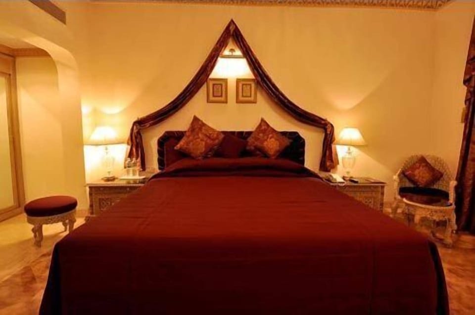 Minibar, in-room safe, laptop workspace, free WiFi