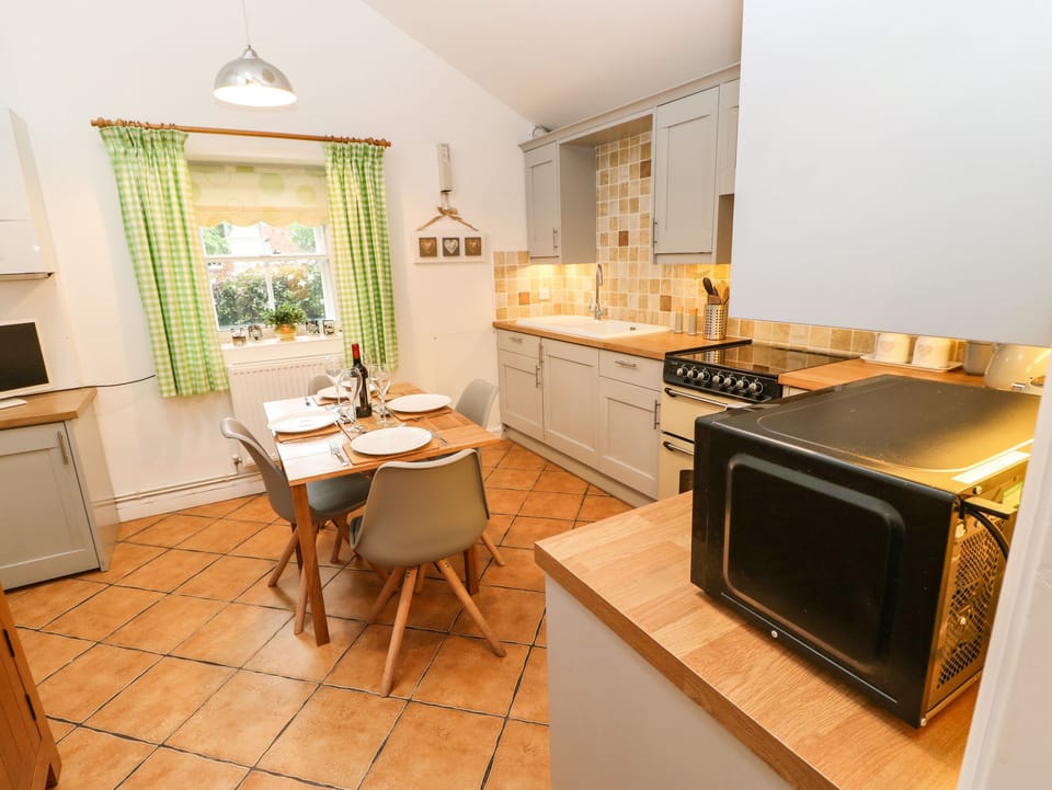 Cottage | Interior