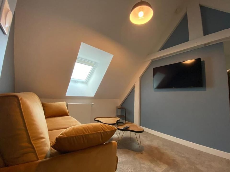 Family Suite | Living area | Flat-screen TV