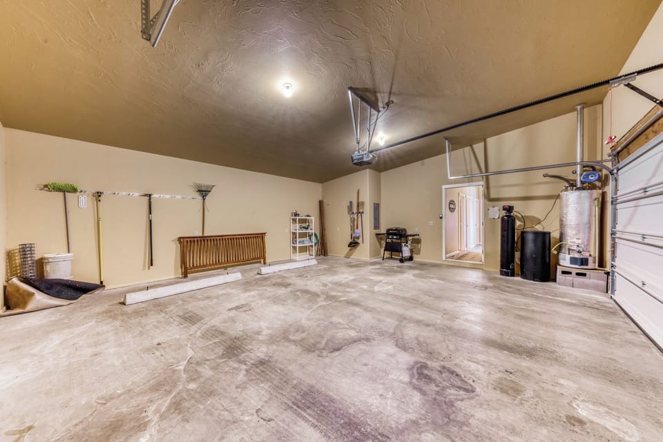 Studio (4 Bedrooms) | Property amenity