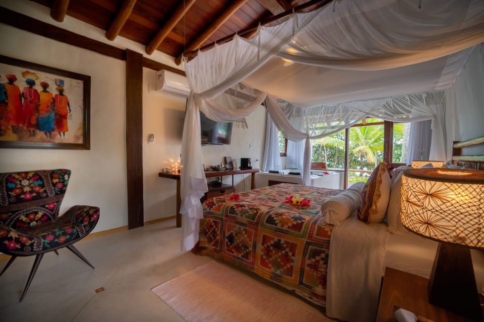 Room (Master) | Egyptian cotton sheets, minibar, in-room safe, free WiFi