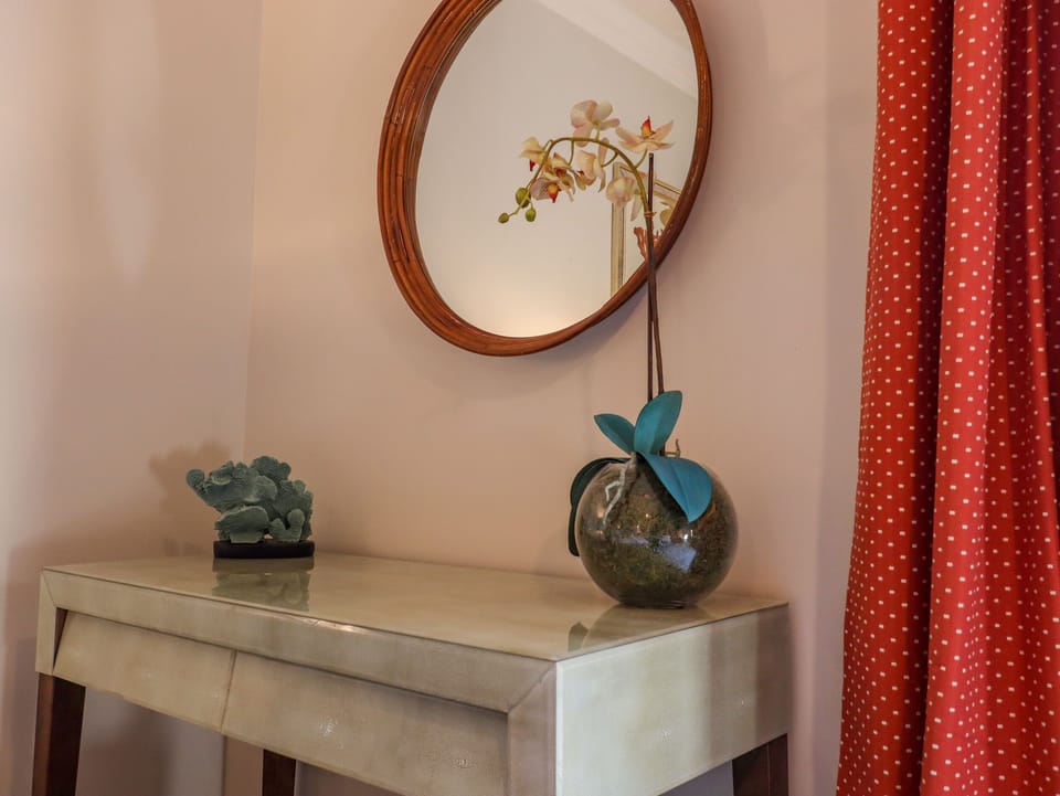Cottage | 2 bedrooms, individually decorated, individually furnished, free WiFi