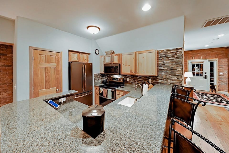 House (Family-friendly 3 Bedroom Vacation Re) | Exterior