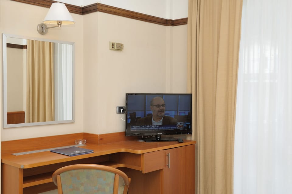 Superior Double Room, Balcony, Sea View | Room amenity