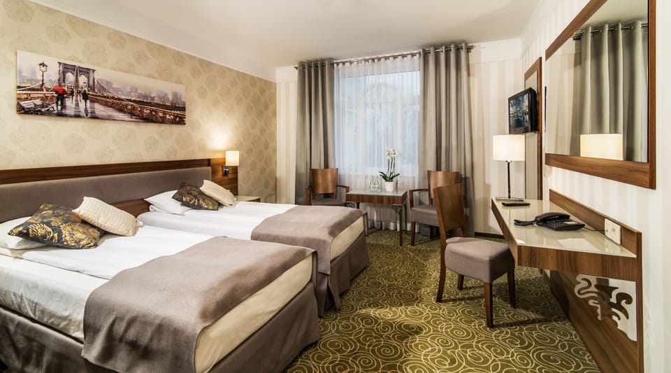 Superior Double Room, 2 Twin Beds | Premium bedding, desk, rollaway beds, free WiFi
