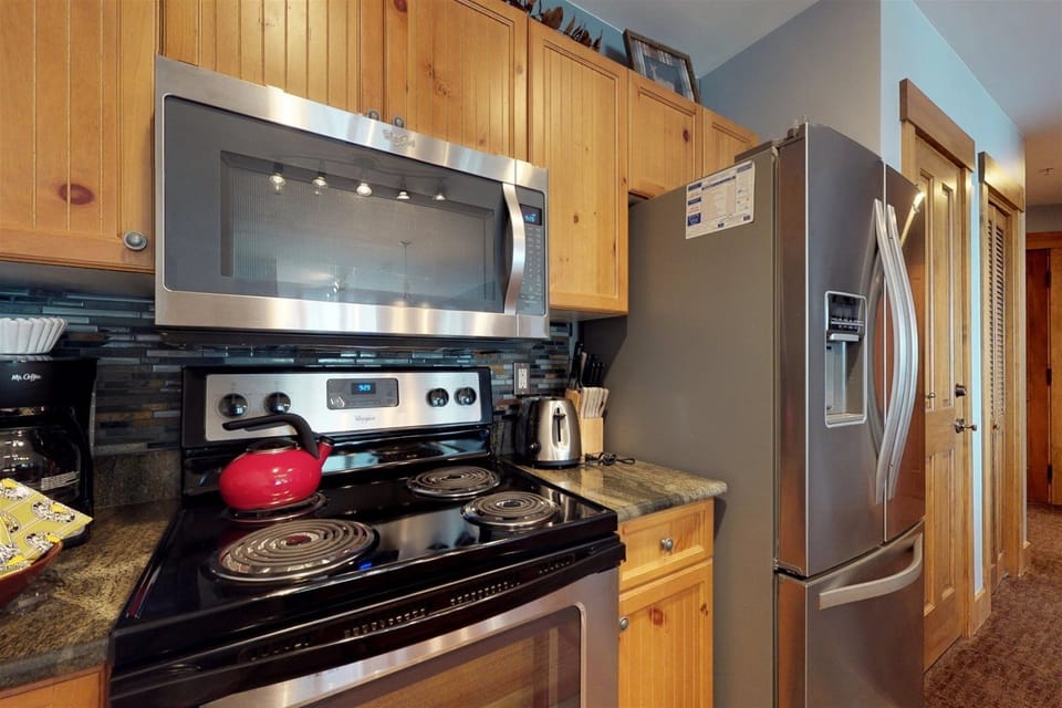 Condo (Beautiful 1 Bedroom Mountain Condo in) | Exterior