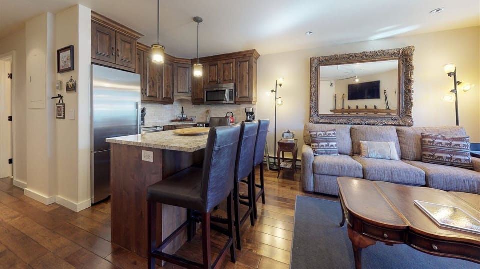 Condo (Luxury 1 Bedroom Mountain Vacation Re) | Exterior