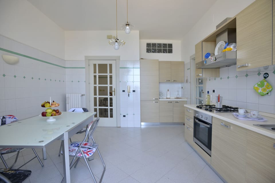 Basic Apartment, Private Bathroom (Casa Alice) | Interior