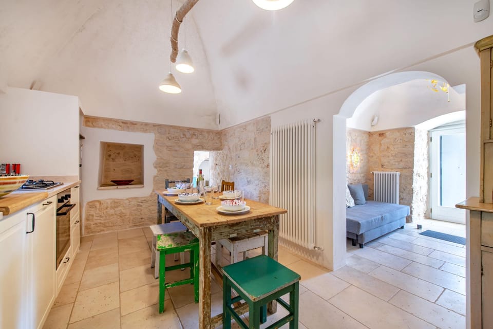 Family Villa, 3 Bedrooms, 2 Bathrooms (Trullo Fedele Grande125) | Dining