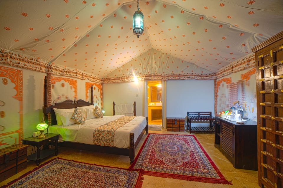 Luxury Tent, 1 Bedroom | Desk, laptop workspace, blackout drapes, iron/ironing board (on request)