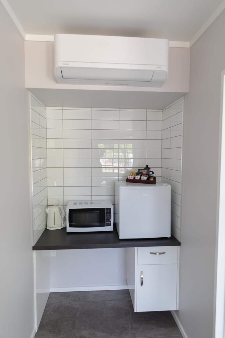 Fridge, microwave, coffee/tea maker, electric kettle