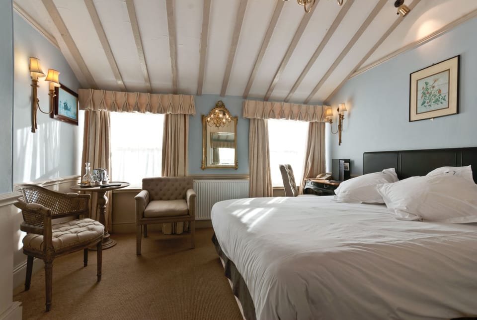 Double Room | Premium bedding, down comforters, in-room safe, iron/ironing board