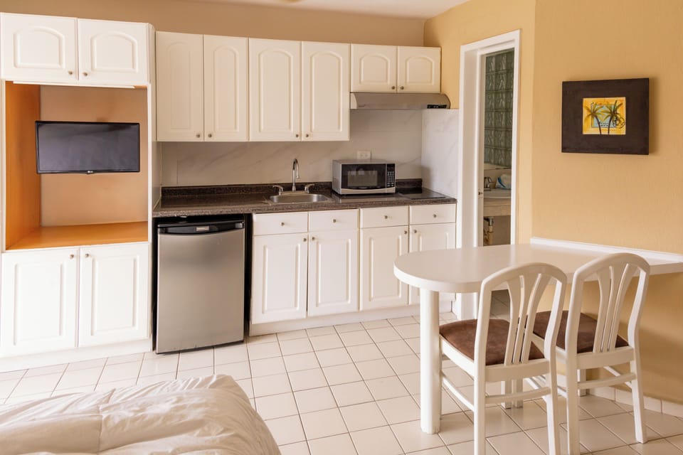 Mini-fridge, microwave, stovetop, griddle