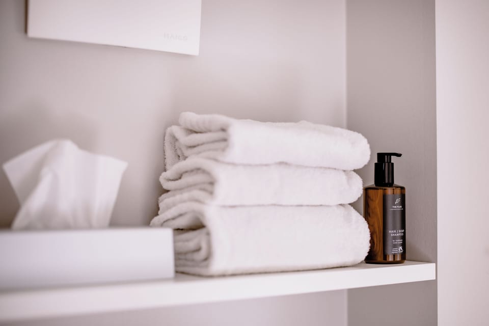 Hypo-allergenic bedding, in-room safe, individually decorated