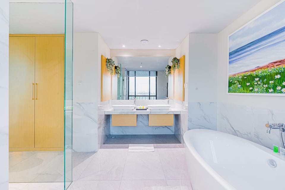 Presidential Suite | Bathroom sink