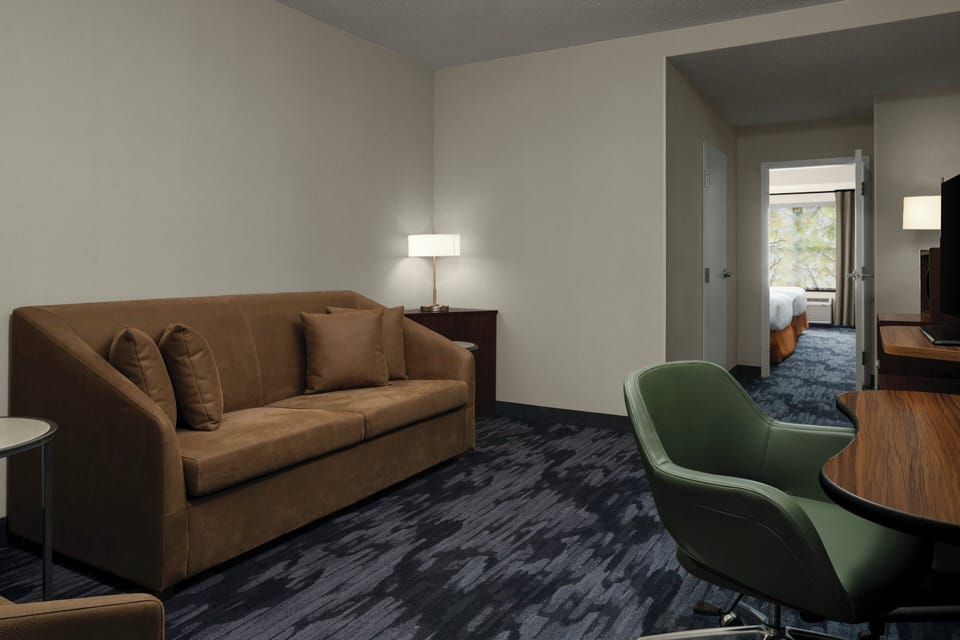 Suite, 1 Bedroom, Balcony | In-room safe, desk, iron/ironing board, cribs (surcharge)