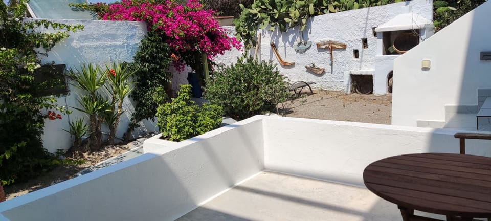 Economy Double Room | WiFi (free), bed sheets
