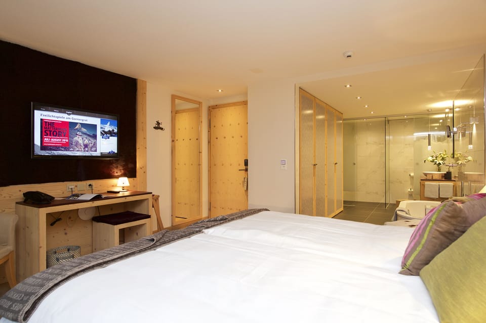 Double Room, Terrace | Premium bedding, in-room safe, individually decorated