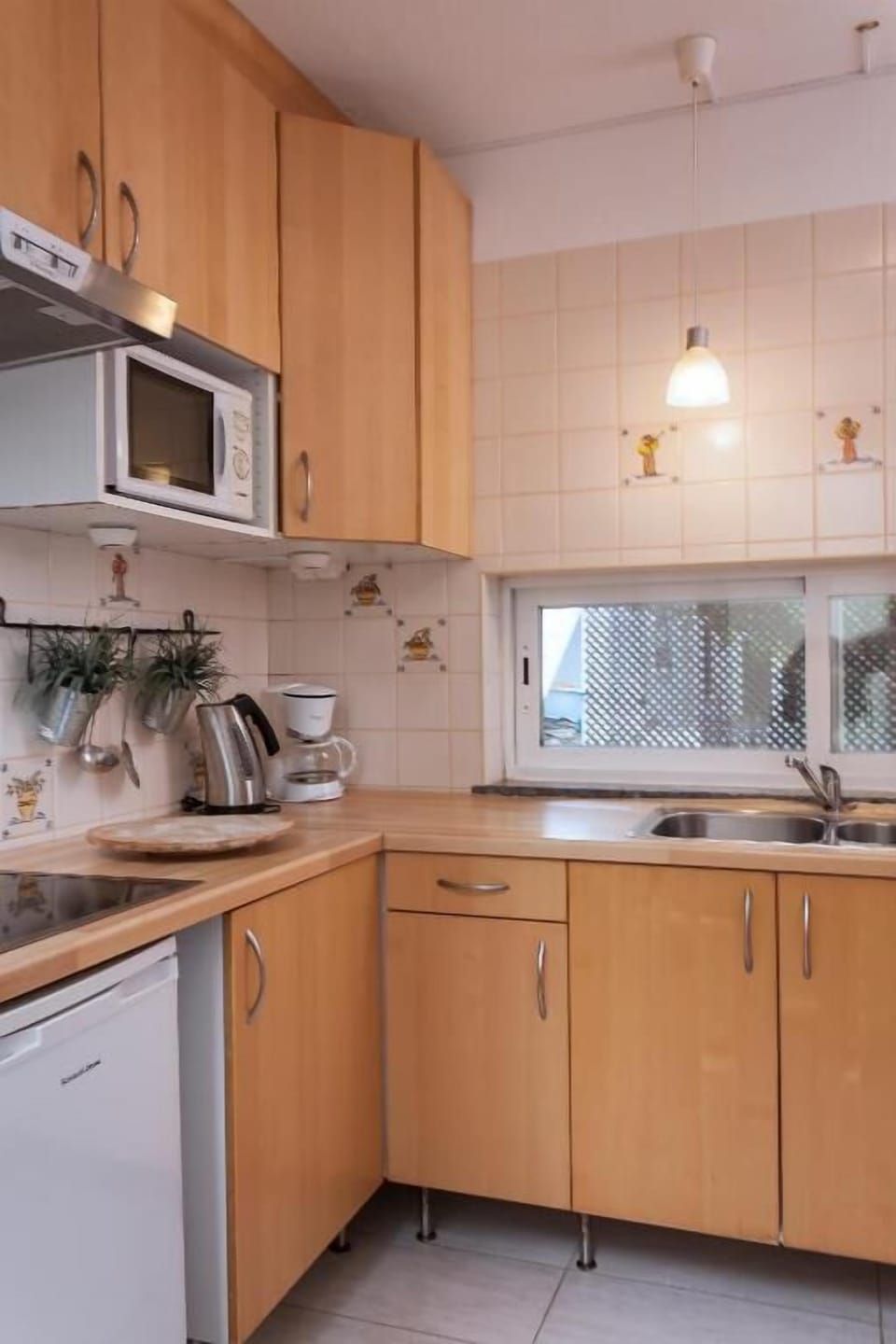 Apartment, 1 Bedroom, River View | Private kitchen