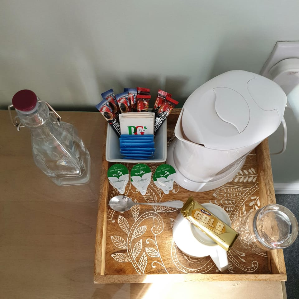 Standard Single Room, Ensuite (Shared toilet 2nd Floor) | Premium bedding, individually decorated, individually furnished