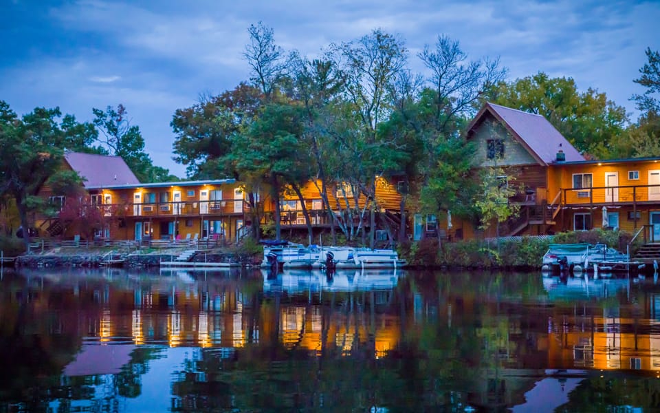 Deluxe Room, Kitchen (17) | Exterior