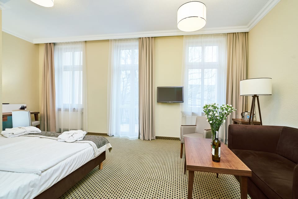 Superior Room, 1 Bedroom | Living area | LCD TV