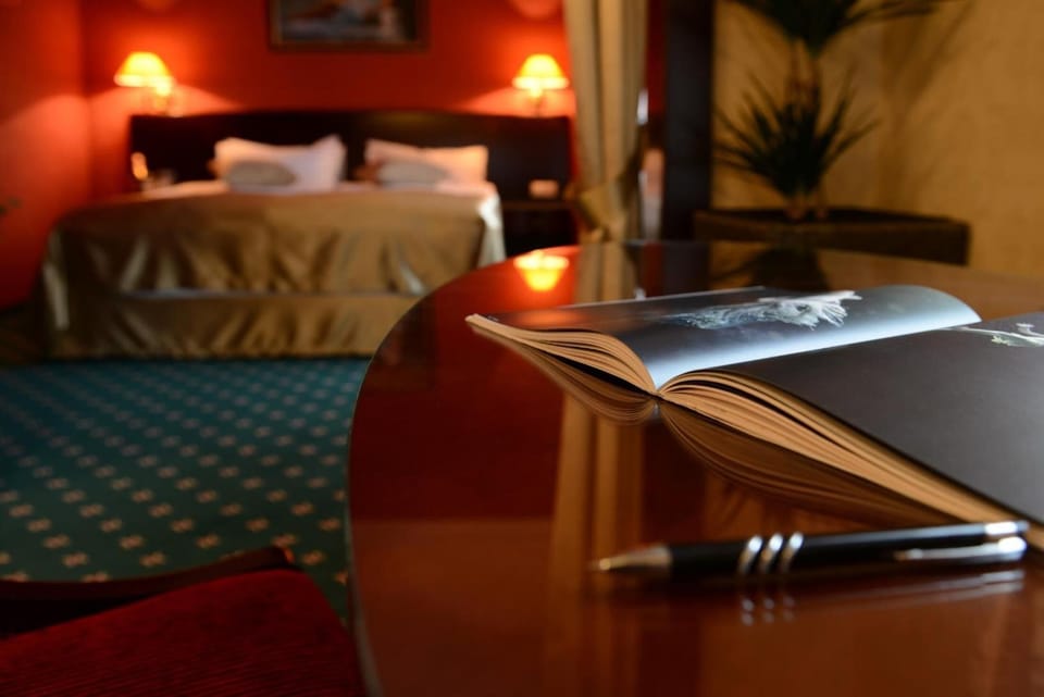 Minibar, in-room safe, desk, blackout drapes