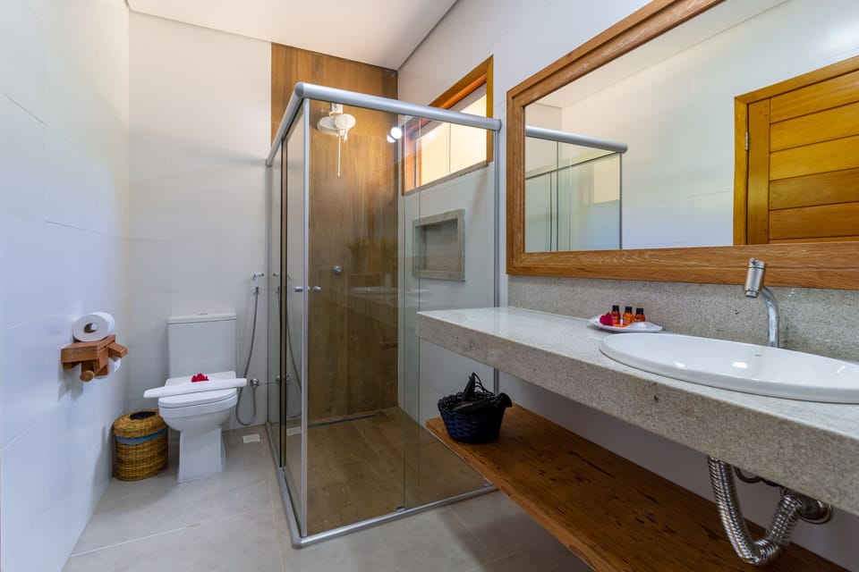 Luxury Triple Room | Bathroom