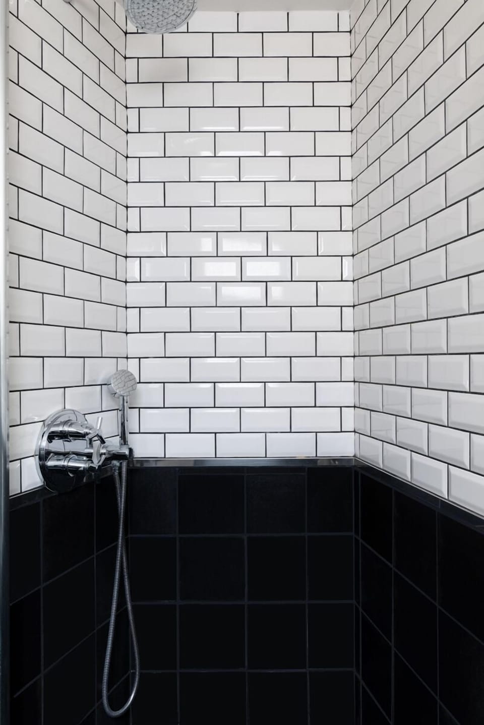 Triple Room | Bathroom | Hair dryer, slippers, towels