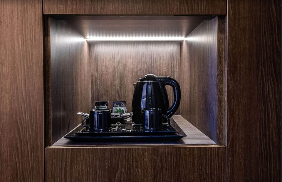 Minibar, in-room safe, individually decorated, individually furnished
