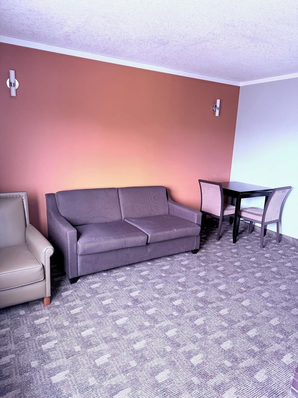 Honey Moon Suites | Pillowtop beds, desk, iron/ironing board (on request), WiFi (free)