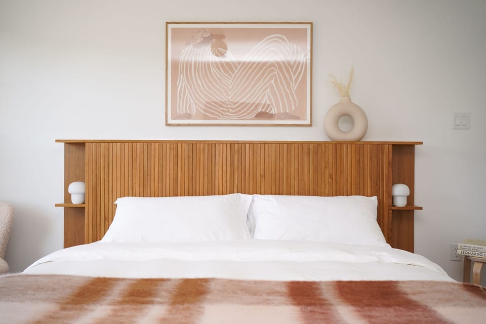 Standard Room, 1 King Bed | Premium bedding, pillowtop beds, free WiFi, bed sheets