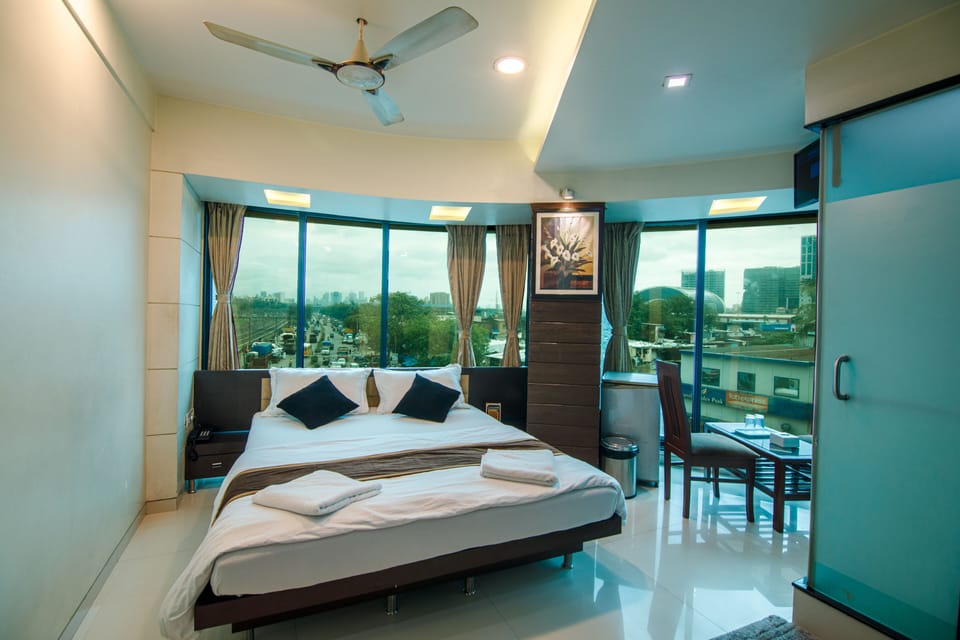 Superior Double or Twin Room | In-room safe, iron/ironing board, free WiFi, bed sheets