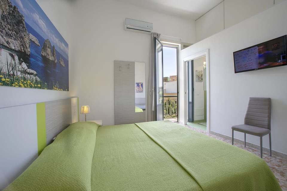 Camera con letto matrimoniale o 2 letti singoli | Premium bedding, individually furnished, desk, soundproofing
