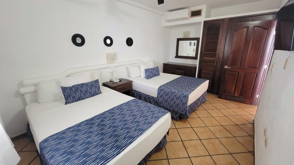 Junior Suite | In-room safe, free WiFi