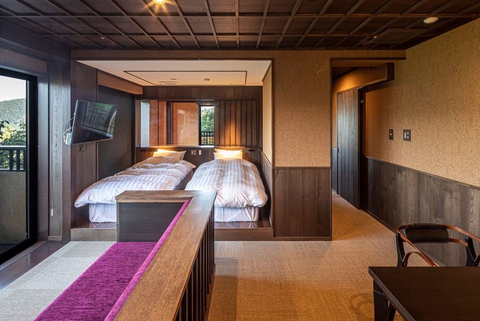 *J-Modern,Ashigara-MainB-including Kaiseki dinner & Japanese set breakfast (both with fish&seafood) | 7 bedrooms, premium bedding, down comforters, pillowtop beds