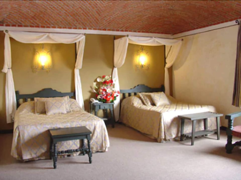 Standard Double Room | Desk, iron/ironing board, free WiFi, bed sheets