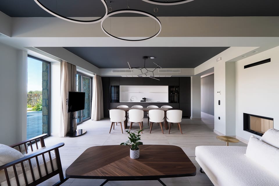 Luxury Villa | Private kitchen | Fridge, microwave, coffee/tea maker, electric kettle