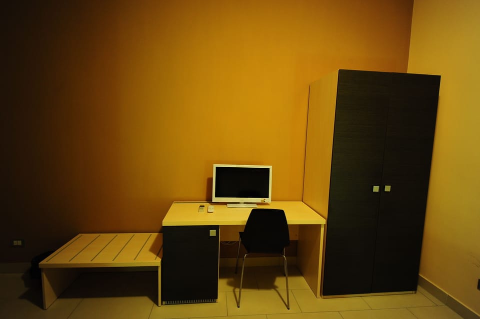 City Twin Room, 2 Twin Beds | Room amenity