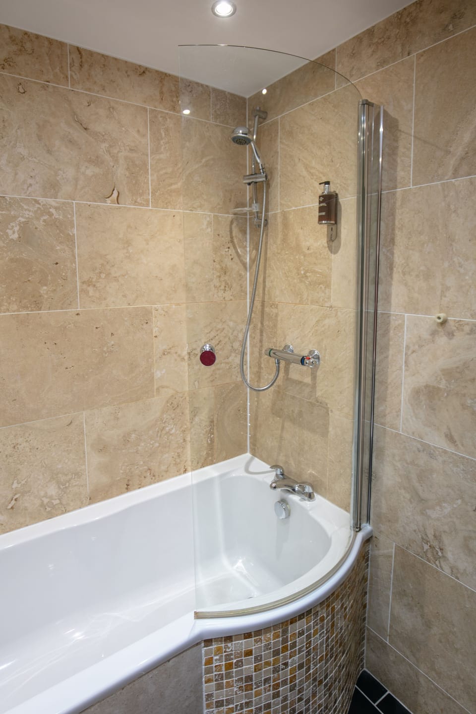 Suite, 1 King Bed, Non Smoking (with Sofabed) | Bathroom | Free toiletries, hair dryer, towels