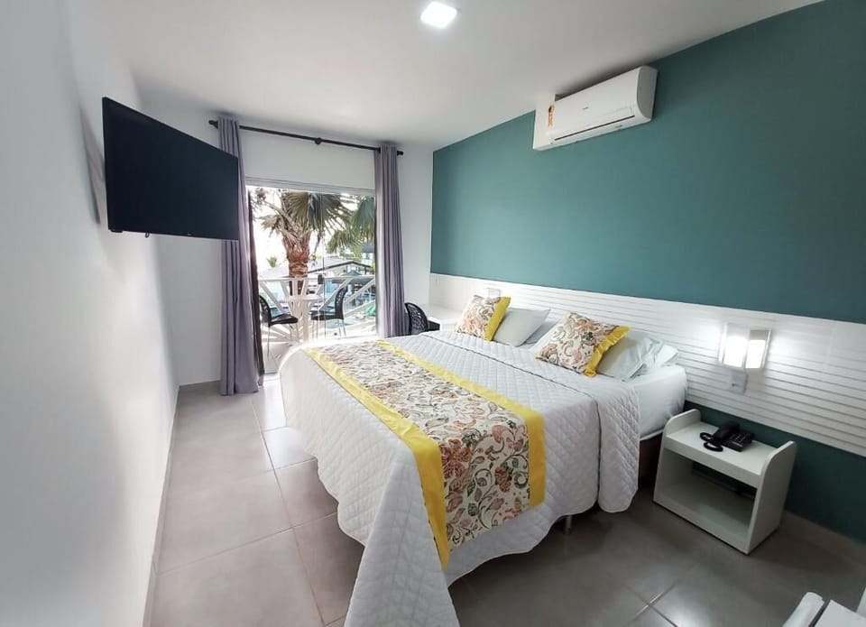 Double Room, Sea View | In-room safe, iron/ironing board, free WiFi, bed sheets