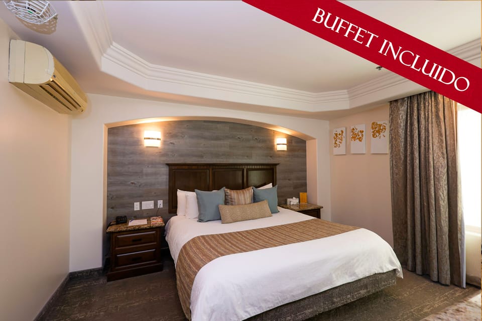 Suite | Minibar, in-room safe, desk, iron/ironing board