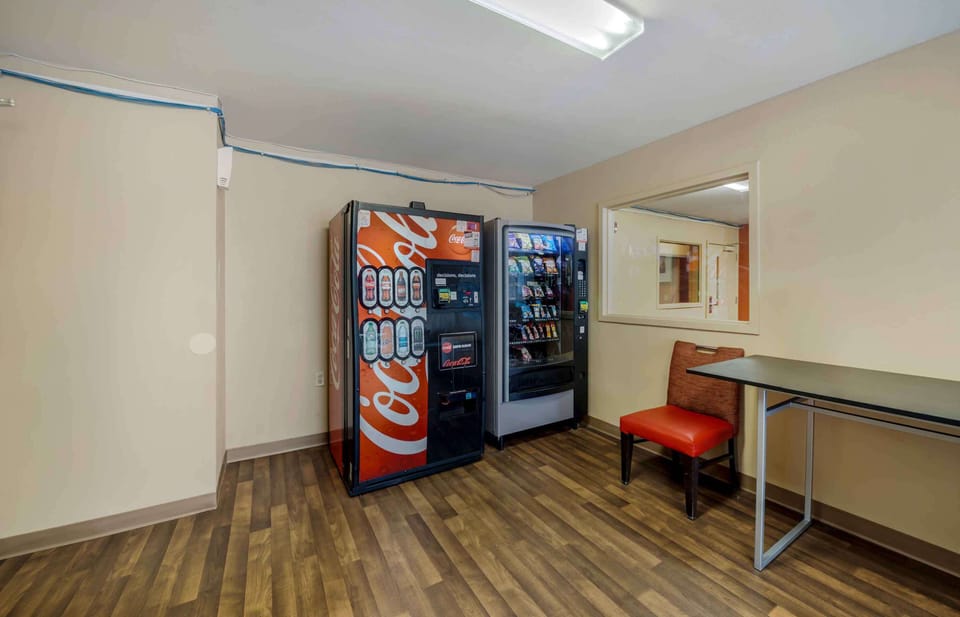 Extended Stay America Suites Oklahoma City Northwest Hotel in Warr Acres
