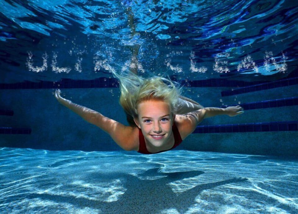 Outdoor pool, cabanas (surcharge), pool umbrellas